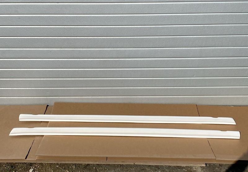 Side skirts
